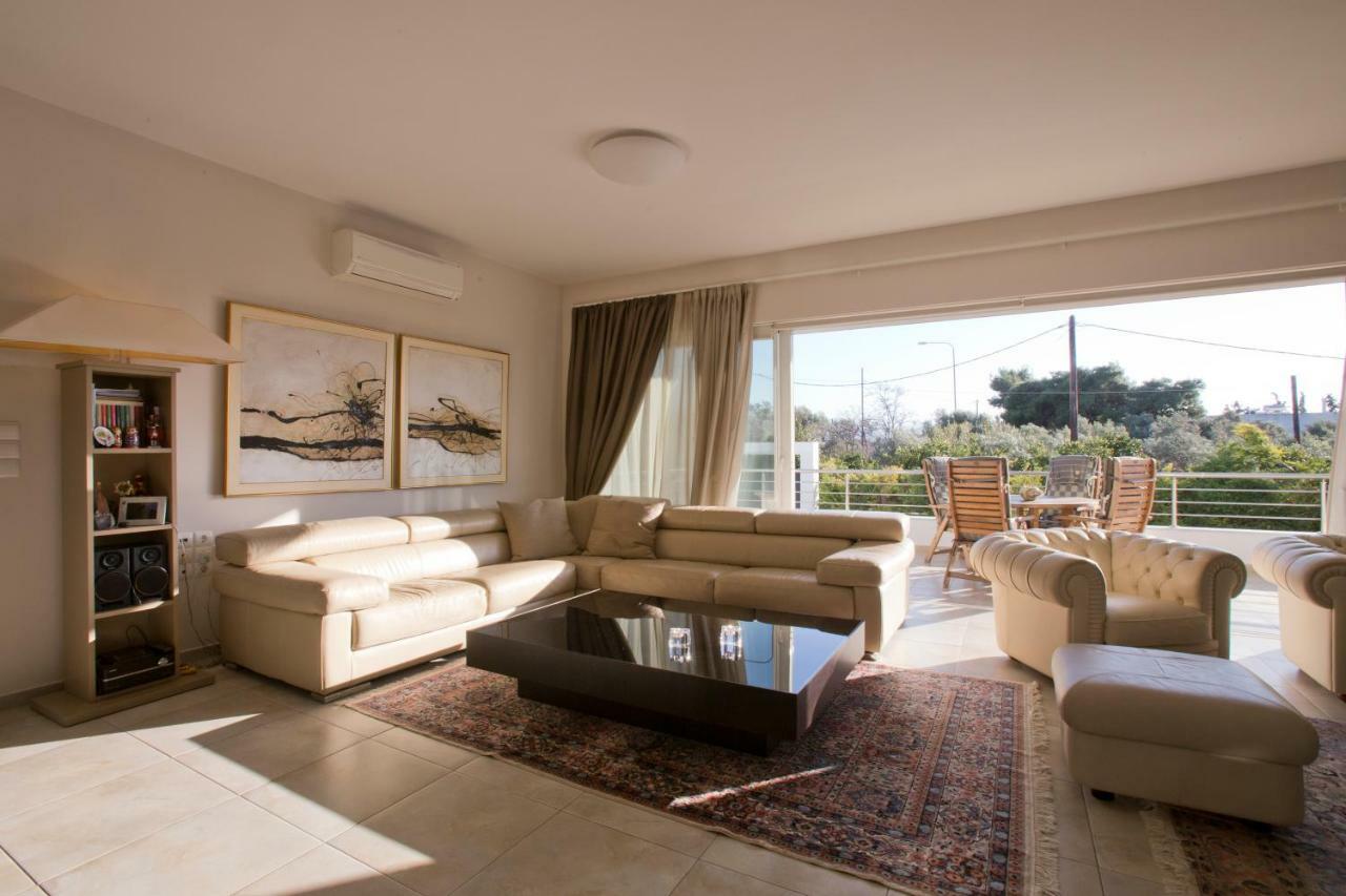 Luxury Villa Loutraki With Private Heated Pool Exterior photo